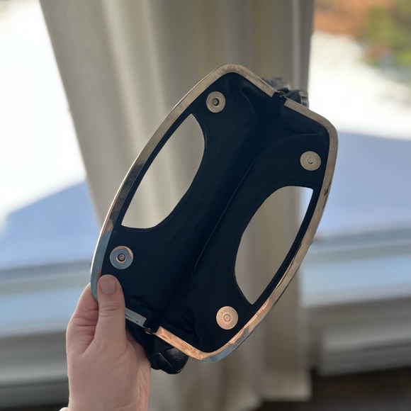 Black Clutch - Picture 1 of 3